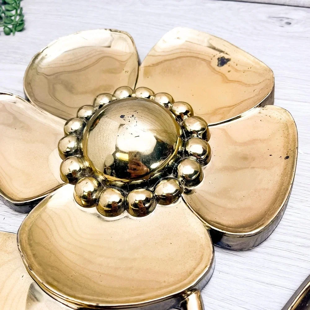 Vintage Syroco Faux Brass Flower Wall Decor - Mid-Century‎ Modern